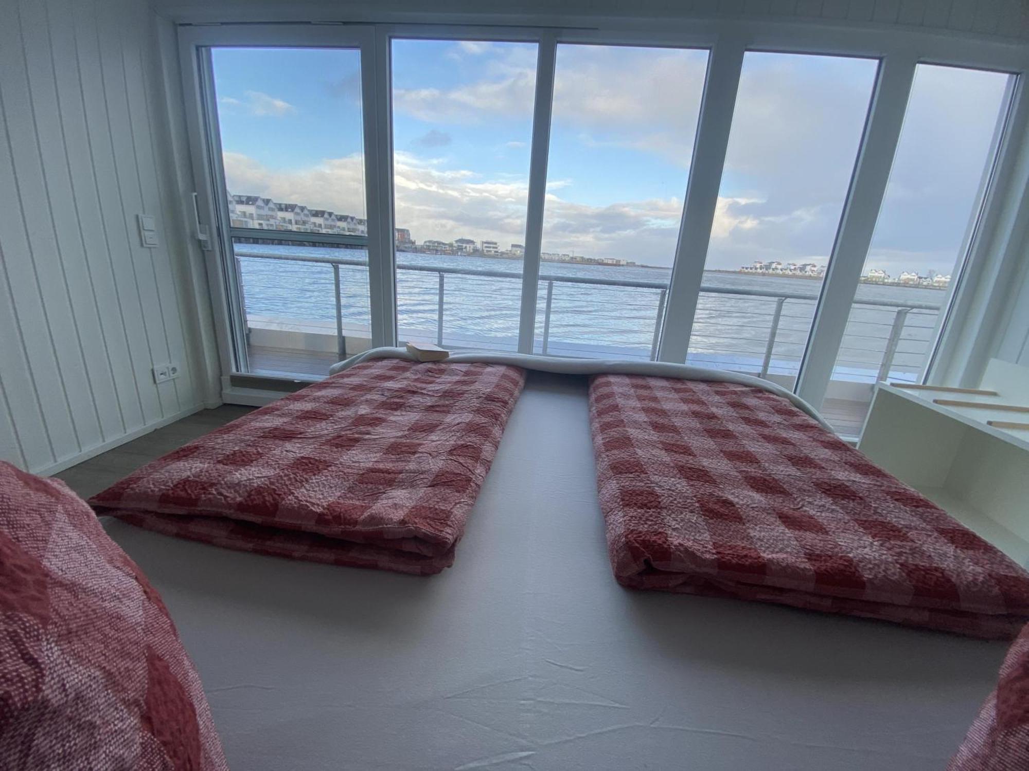 Schwimmendes Ferienhaus Antares One By Seeblick Ferien Oro, Rundum Wasser, Sauna Olpenitz Dış mekan fotoğraf