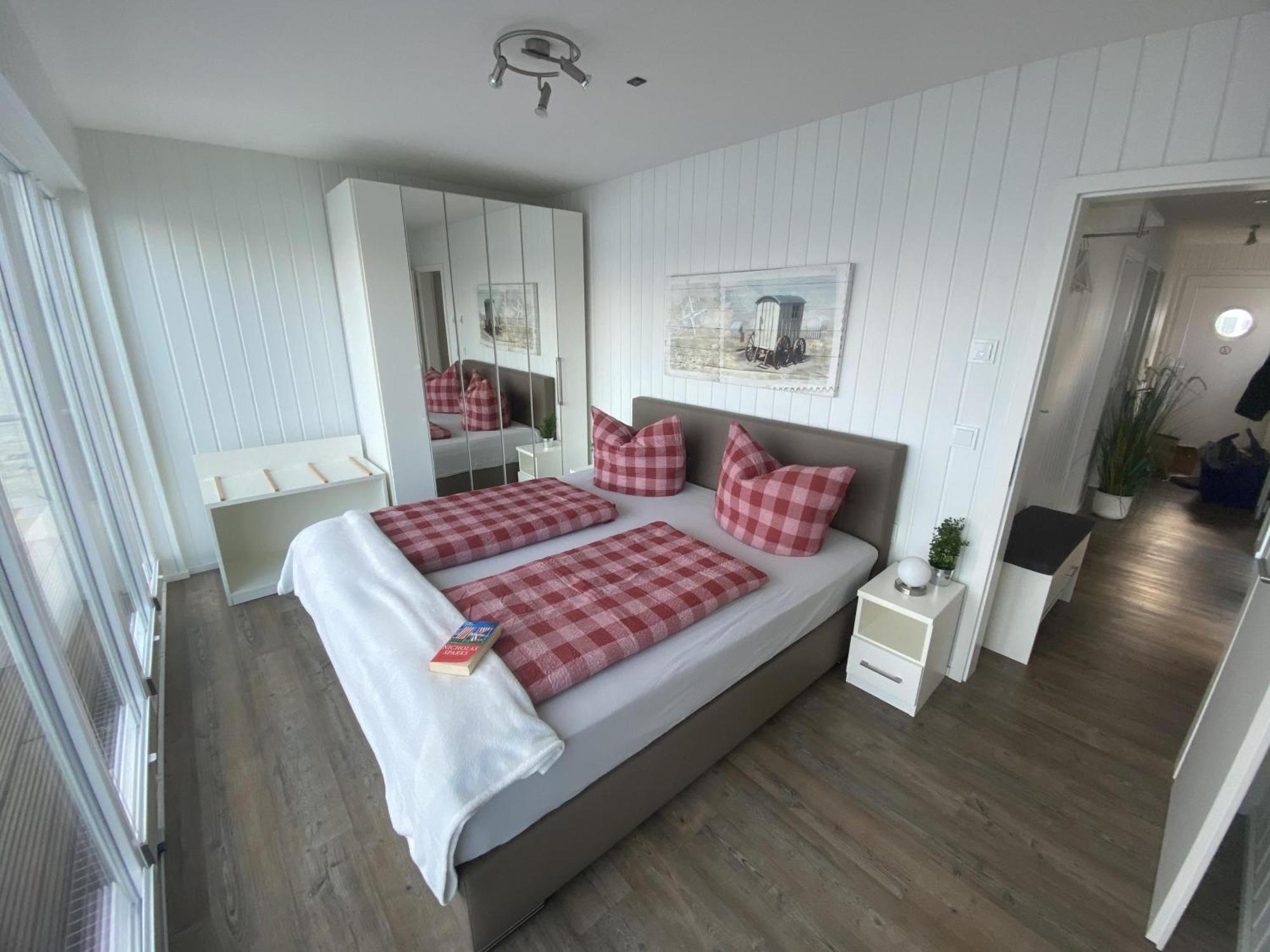Schwimmendes Ferienhaus Antares One By Seeblick Ferien Oro, Rundum Wasser, Sauna Olpenitz Dış mekan fotoğraf