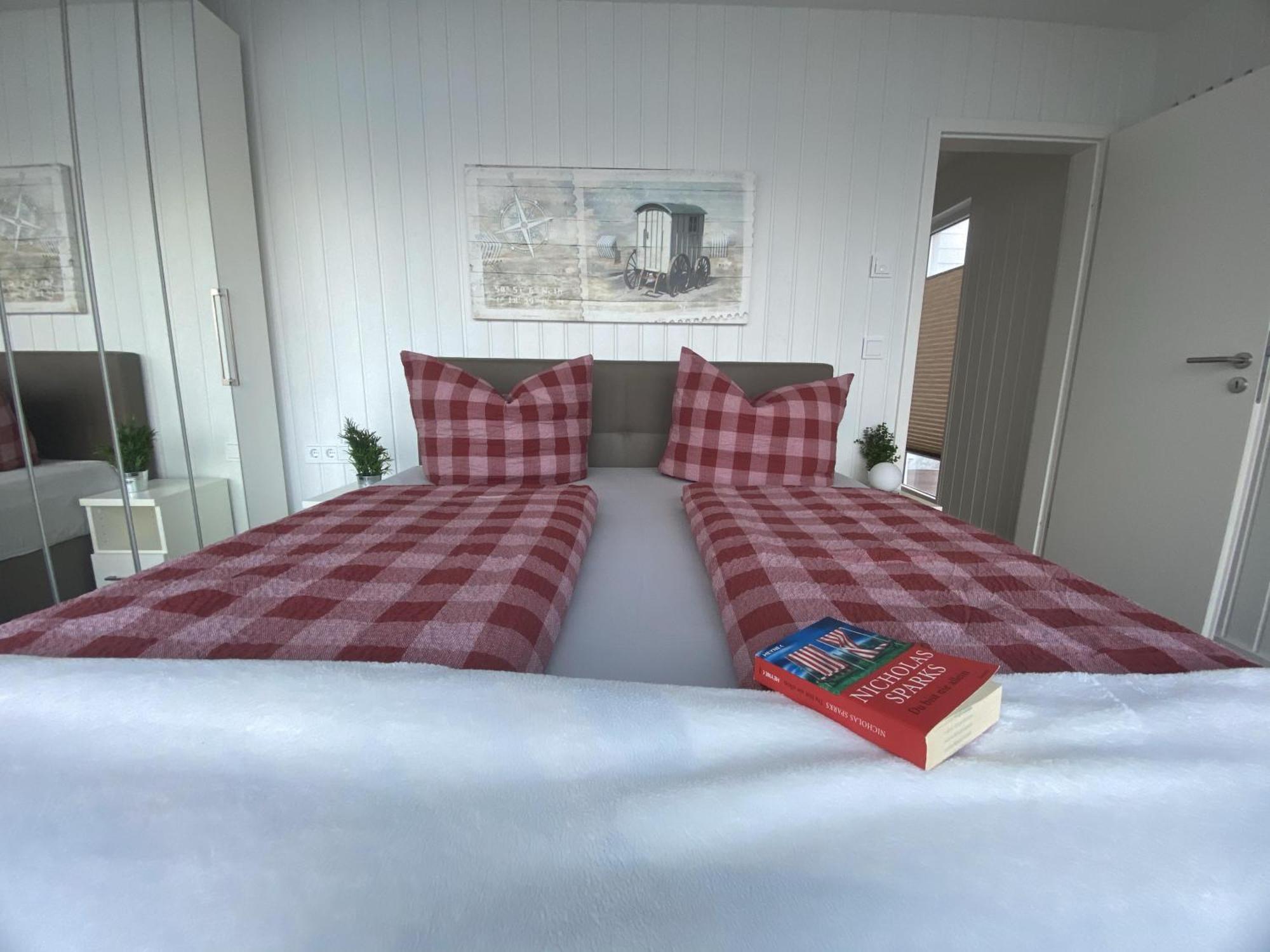 Schwimmendes Ferienhaus Antares One By Seeblick Ferien Oro, Rundum Wasser, Sauna Olpenitz Dış mekan fotoğraf